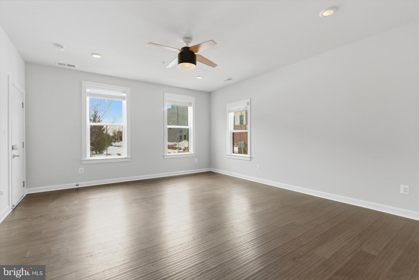 12921 SUNRISE RIDGE ALY #69, HERNDON, Virginia 20171, 3 Bedrooms Bedrooms, ,2 BathroomsBathrooms,Residential,For sale,12921 SUNRISE RIDGE ALY #69,VAFX2286630 MLS # VAFX2286630