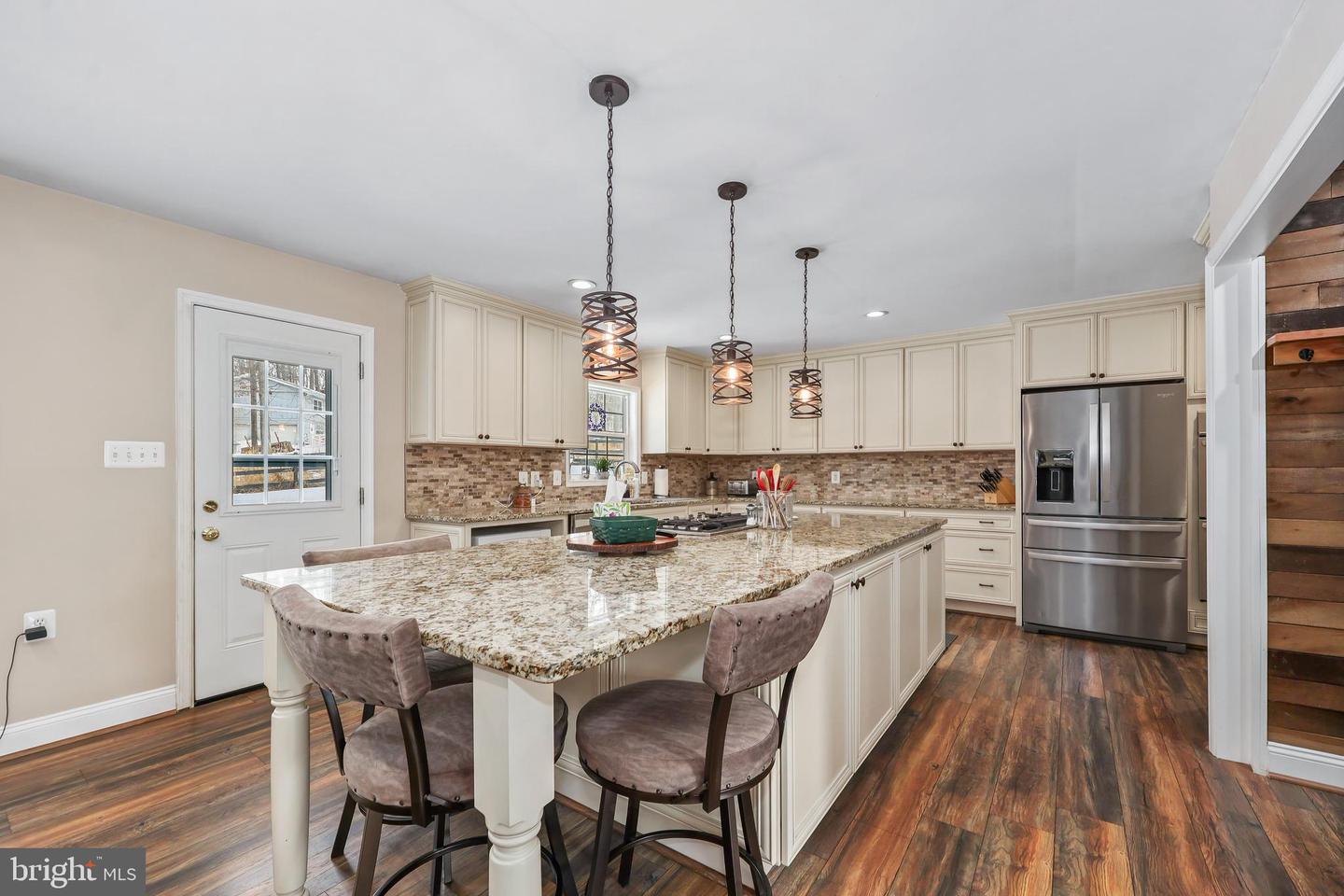 7326 STUART CIR, WARRENTON, Virginia 20187, 4 Bedrooms Bedrooms, ,3 BathroomsBathrooms,Residential,For sale,7326 STUART CIR,VAFQ2020182 MLS # VAFQ2020182