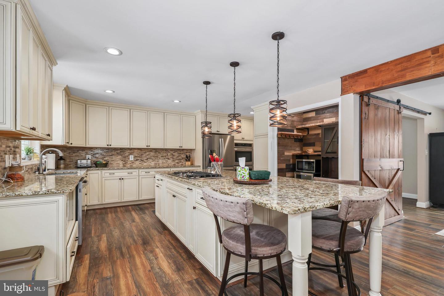 7326 STUART CIR, WARRENTON, Virginia 20187, 4 Bedrooms Bedrooms, ,3 BathroomsBathrooms,Residential,For sale,7326 STUART CIR,VAFQ2020182 MLS # VAFQ2020182