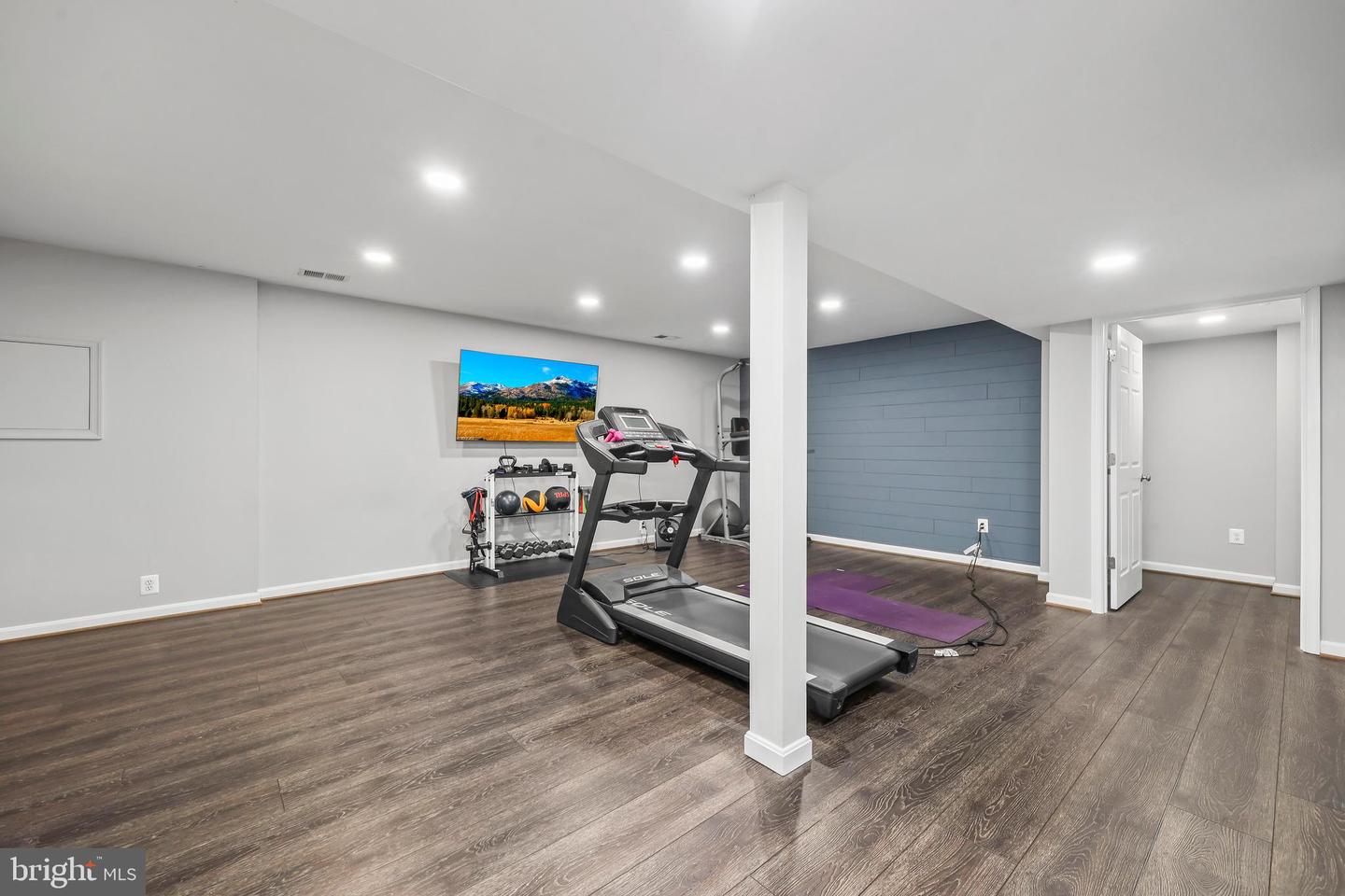 7326 STUART CIR, WARRENTON, Virginia 20187, 4 Bedrooms Bedrooms, ,3 BathroomsBathrooms,Residential,For sale,7326 STUART CIR,VAFQ2020182 MLS # VAFQ2020182