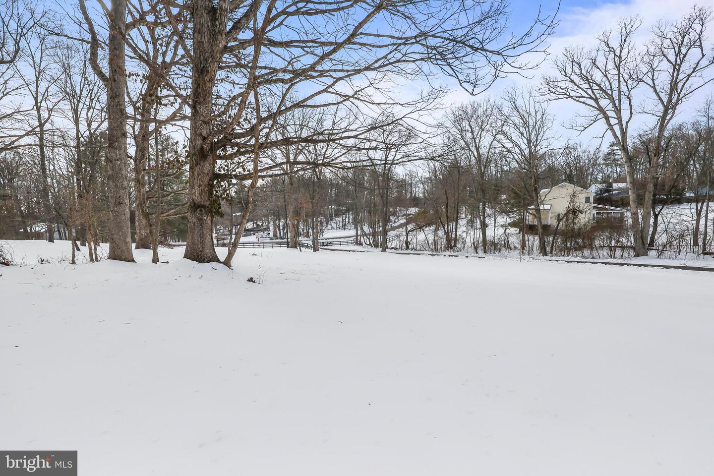 7326 STUART CIR, WARRENTON, Virginia 20187, 4 Bedrooms Bedrooms, ,3 BathroomsBathrooms,Residential,For sale,7326 STUART CIR,VAFQ2020182 MLS # VAFQ2020182