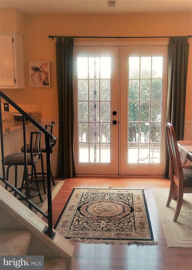 6029 SUNSET RIDGE CT, CENTREVILLE, Virginia 20121, 2 Bedrooms Bedrooms, ,1 BathroomBathrooms,Residential,For sale,6029 SUNSET RIDGE CT,VAFX2286660 MLS # VAFX2286660