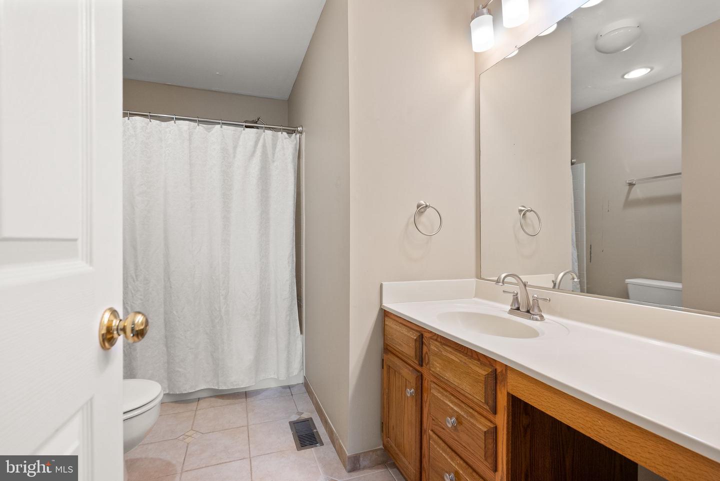 16601 ACCOLON CT, DUMFRIES, Virginia 22025, 5 Bedrooms Bedrooms, ,3 BathroomsBathrooms,Residential,For sale,16601 ACCOLON CT,VAPW2110892 MLS # VAPW2110892