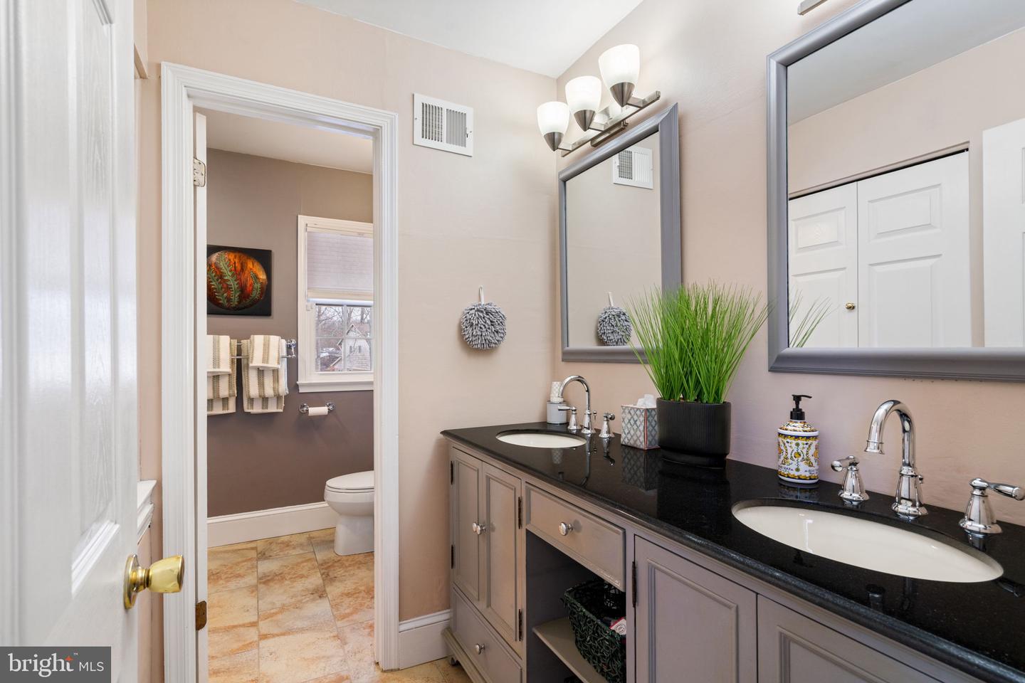 6102 SHERBORN LN, SPRINGFIELD, Virginia 22152, 4 Bedrooms Bedrooms, ,2 BathroomsBathrooms,Residential,For sale,6102 SHERBORN LN,VAFX2286840 MLS # VAFX2286840