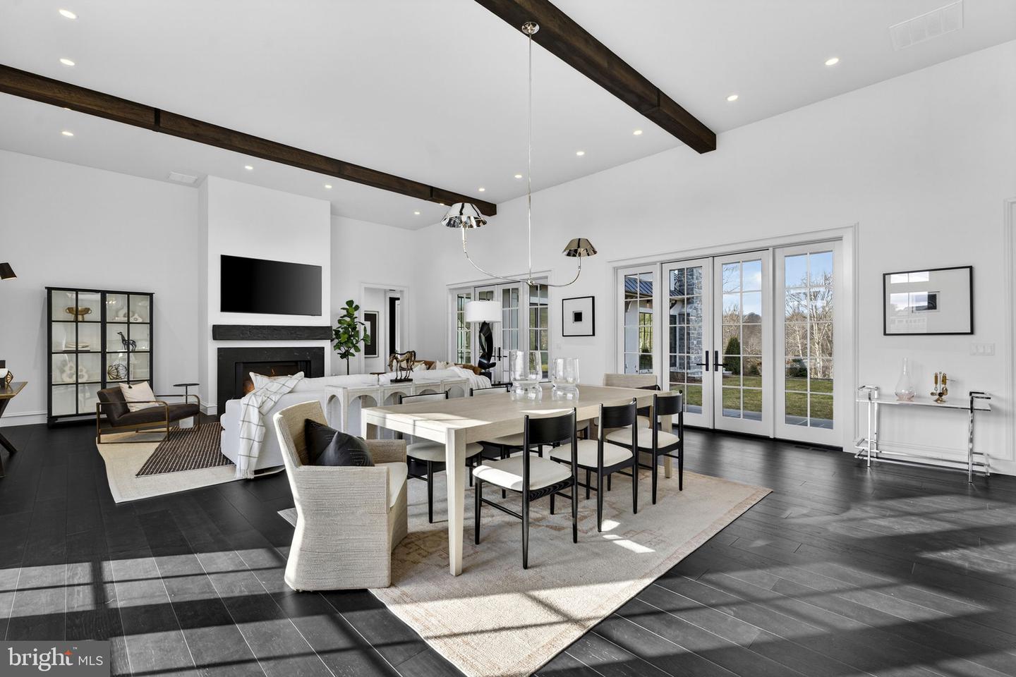 1 FOXTROT KNOLL LN, MIDDLEBURG, Virginia 20117, 4 Bedrooms Bedrooms, ,4 BathroomsBathrooms,Residential,For sale,1 FOXTROT KNOLL LN,VALO2114350 MLS # VALO2114350