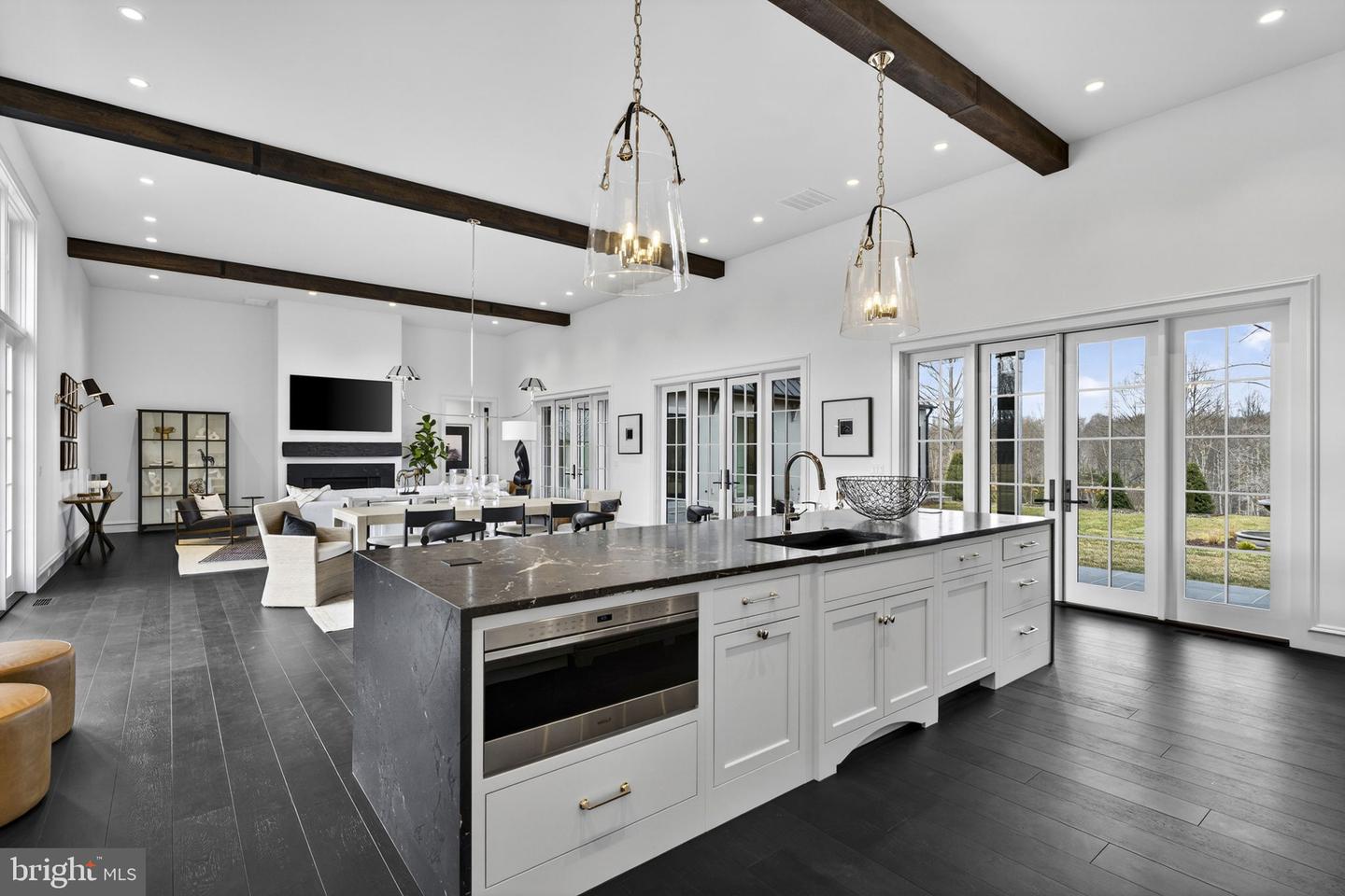 1 FOXTROT KNOLL LN, MIDDLEBURG, Virginia 20117, 4 Bedrooms Bedrooms, ,4 BathroomsBathrooms,Residential,For sale,1 FOXTROT KNOLL LN,VALO2114350 MLS # VALO2114350