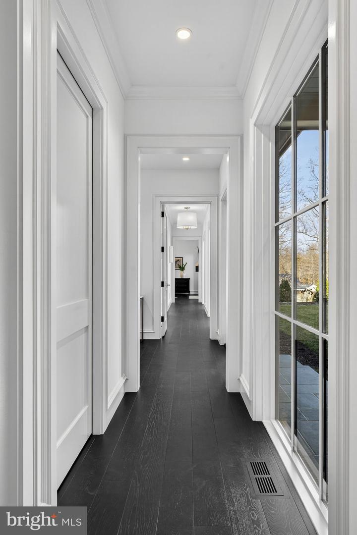 1 FOXTROT KNOLL LN, MIDDLEBURG, Virginia 20117, 4 Bedrooms Bedrooms, ,4 BathroomsBathrooms,Residential,For sale,1 FOXTROT KNOLL LN,VALO2114350 MLS # VALO2114350