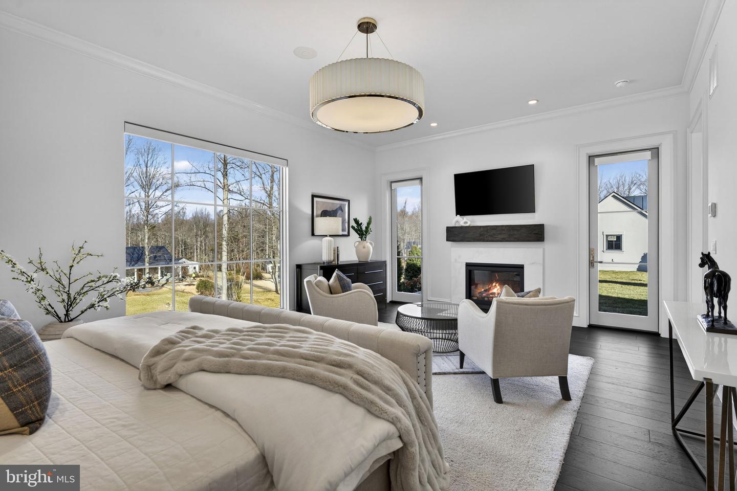 1 FOXTROT KNOLL LN, MIDDLEBURG, Virginia 20117, 4 Bedrooms Bedrooms, ,4 BathroomsBathrooms,Residential,For sale,1 FOXTROT KNOLL LN,VALO2114350 MLS # VALO2114350