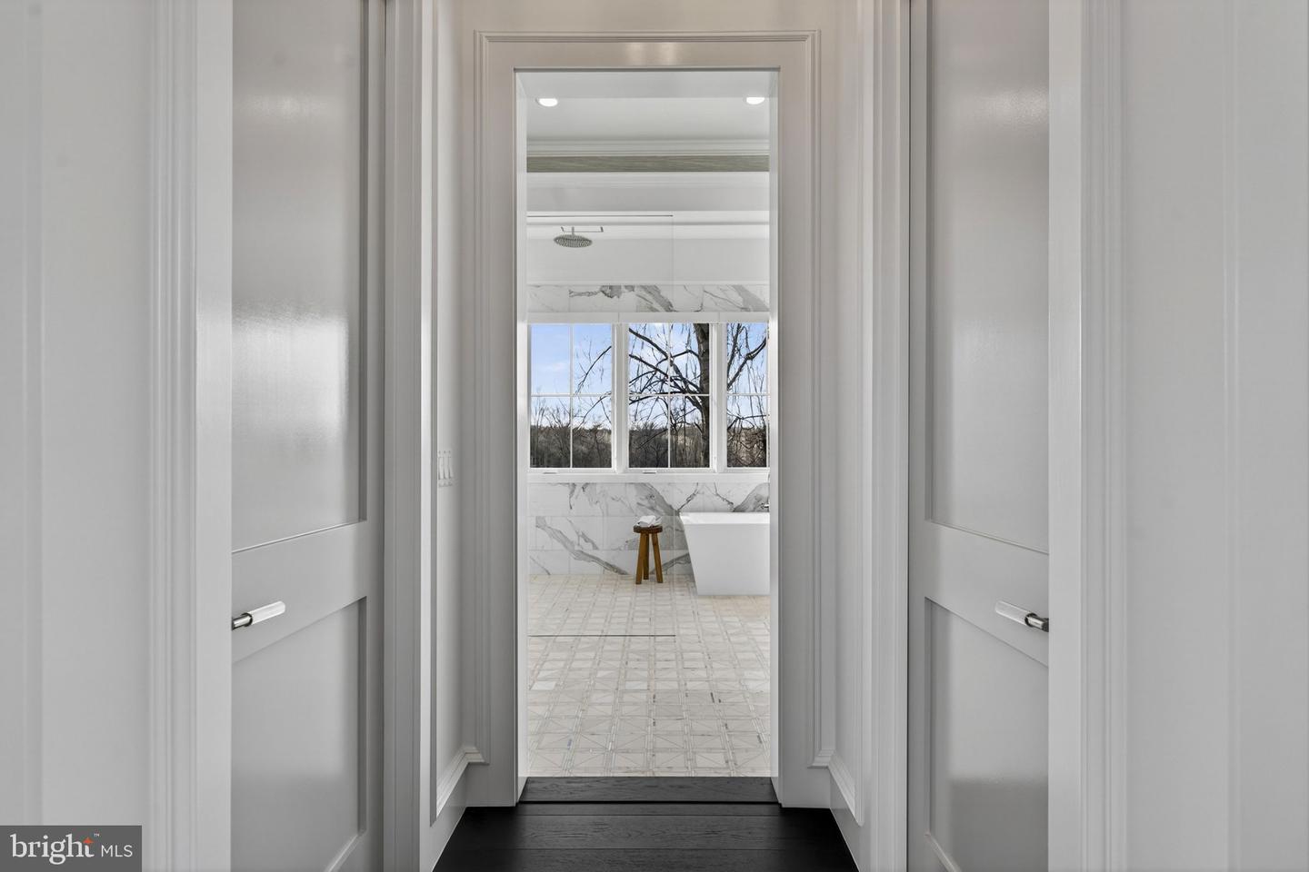 1 FOXTROT KNOLL LN, MIDDLEBURG, Virginia 20117, 4 Bedrooms Bedrooms, ,4 BathroomsBathrooms,Residential,For sale,1 FOXTROT KNOLL LN,VALO2114350 MLS # VALO2114350