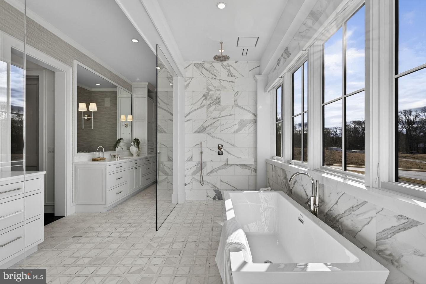 1 FOXTROT KNOLL LN, MIDDLEBURG, Virginia 20117, 4 Bedrooms Bedrooms, ,4 BathroomsBathrooms,Residential,For sale,1 FOXTROT KNOLL LN,VALO2114350 MLS # VALO2114350