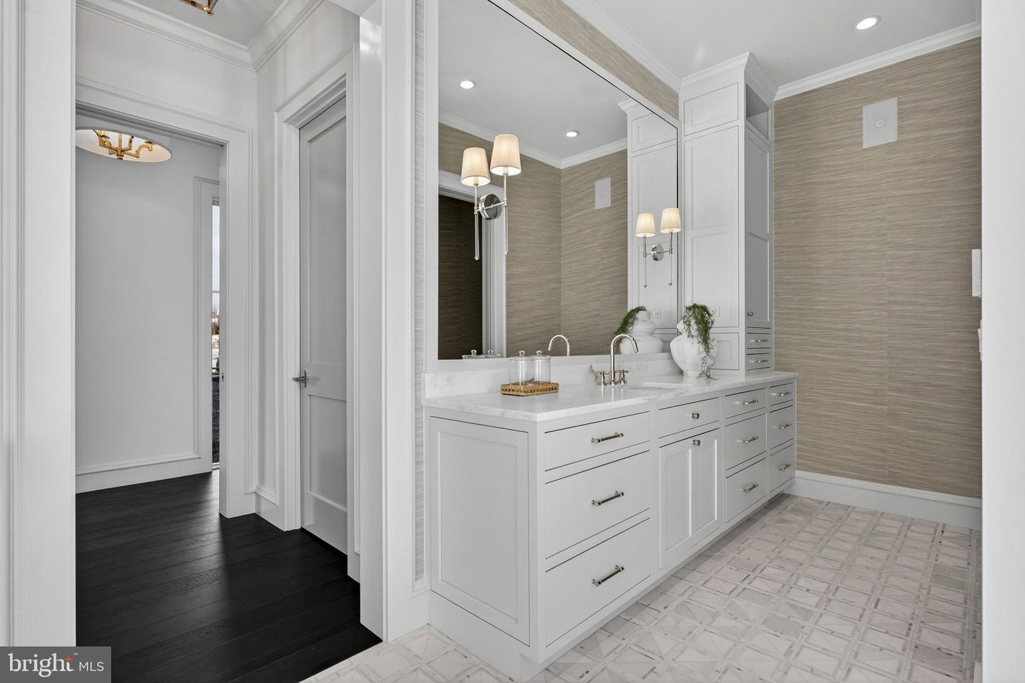 1 FOXTROT KNOLL LN, MIDDLEBURG, Virginia 20117, 4 Bedrooms Bedrooms, ,4 BathroomsBathrooms,Residential,For sale,1 FOXTROT KNOLL LN,VALO2114350 MLS # VALO2114350