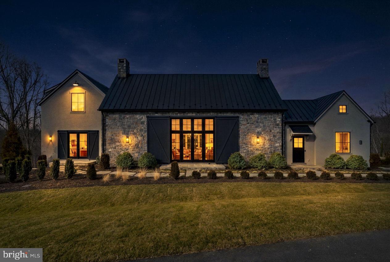 1 FOXTROT KNOLL LN, MIDDLEBURG, Virginia 20117, 4 Bedrooms Bedrooms, ,4 BathroomsBathrooms,Residential,For sale,1 FOXTROT KNOLL LN,VALO2114350 MLS # VALO2114350