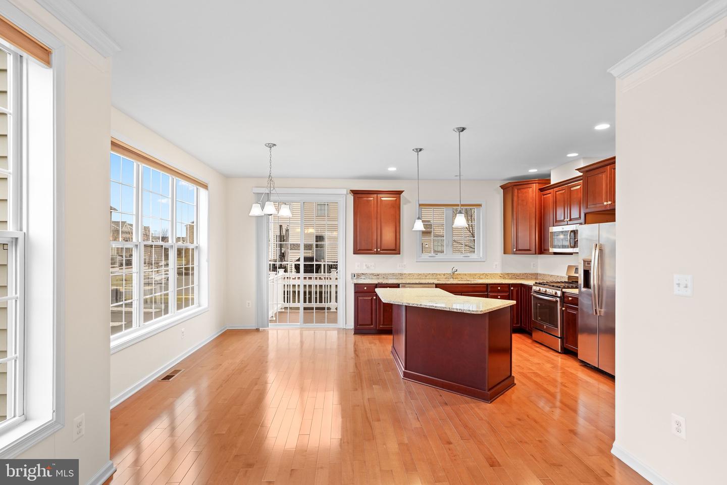 22550 OCEAN CLIFF SQ, ASHBURN, Virginia 20148, 4 Bedrooms Bedrooms, ,3 BathroomsBathrooms,Residential,For sale,22550 OCEAN CLIFF SQ,VALO2114386 MLS # VALO2114386