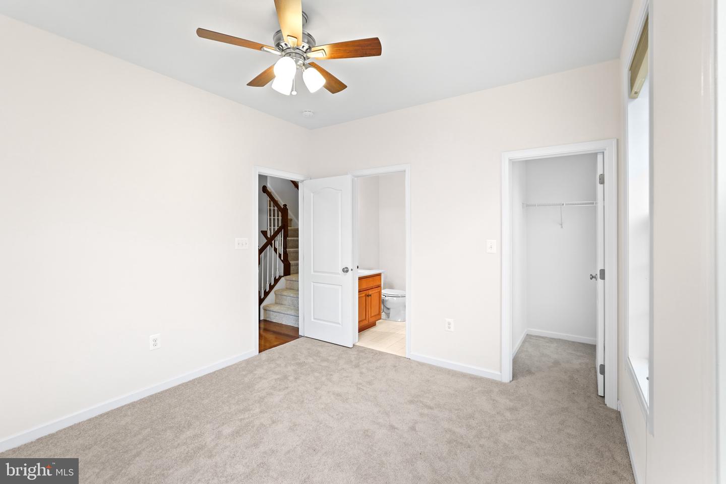 22550 OCEAN CLIFF SQ, ASHBURN, Virginia 20148, 4 Bedrooms Bedrooms, ,3 BathroomsBathrooms,Residential,For sale,22550 OCEAN CLIFF SQ,VALO2114386 MLS # VALO2114386