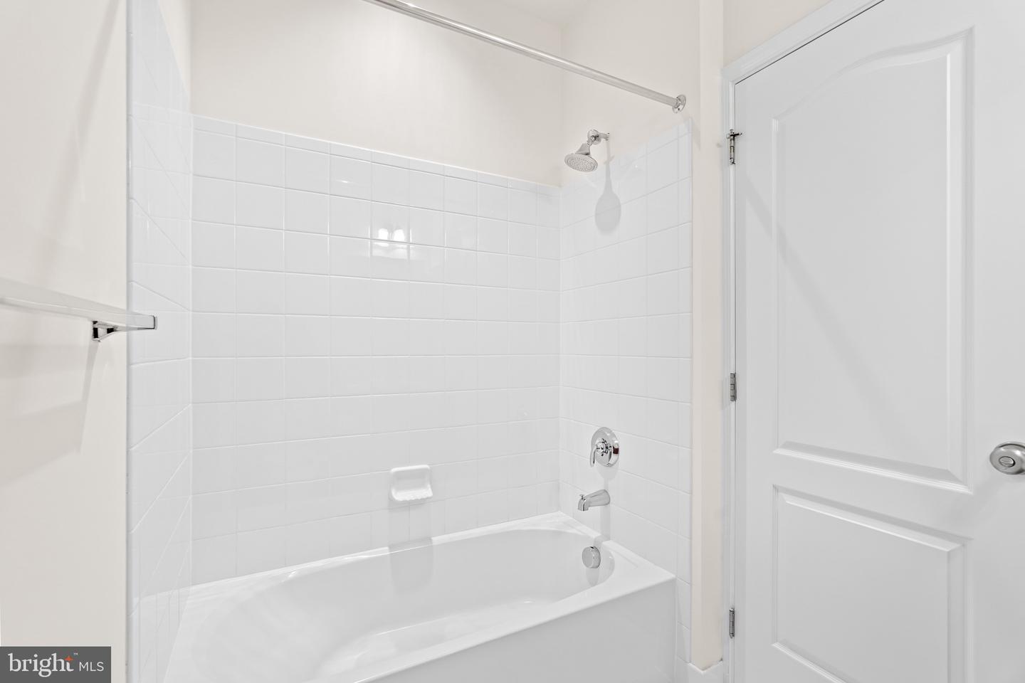 22550 OCEAN CLIFF SQ, ASHBURN, Virginia 20148, 4 Bedrooms Bedrooms, ,3 BathroomsBathrooms,Residential,For sale,22550 OCEAN CLIFF SQ,VALO2114386 MLS # VALO2114386