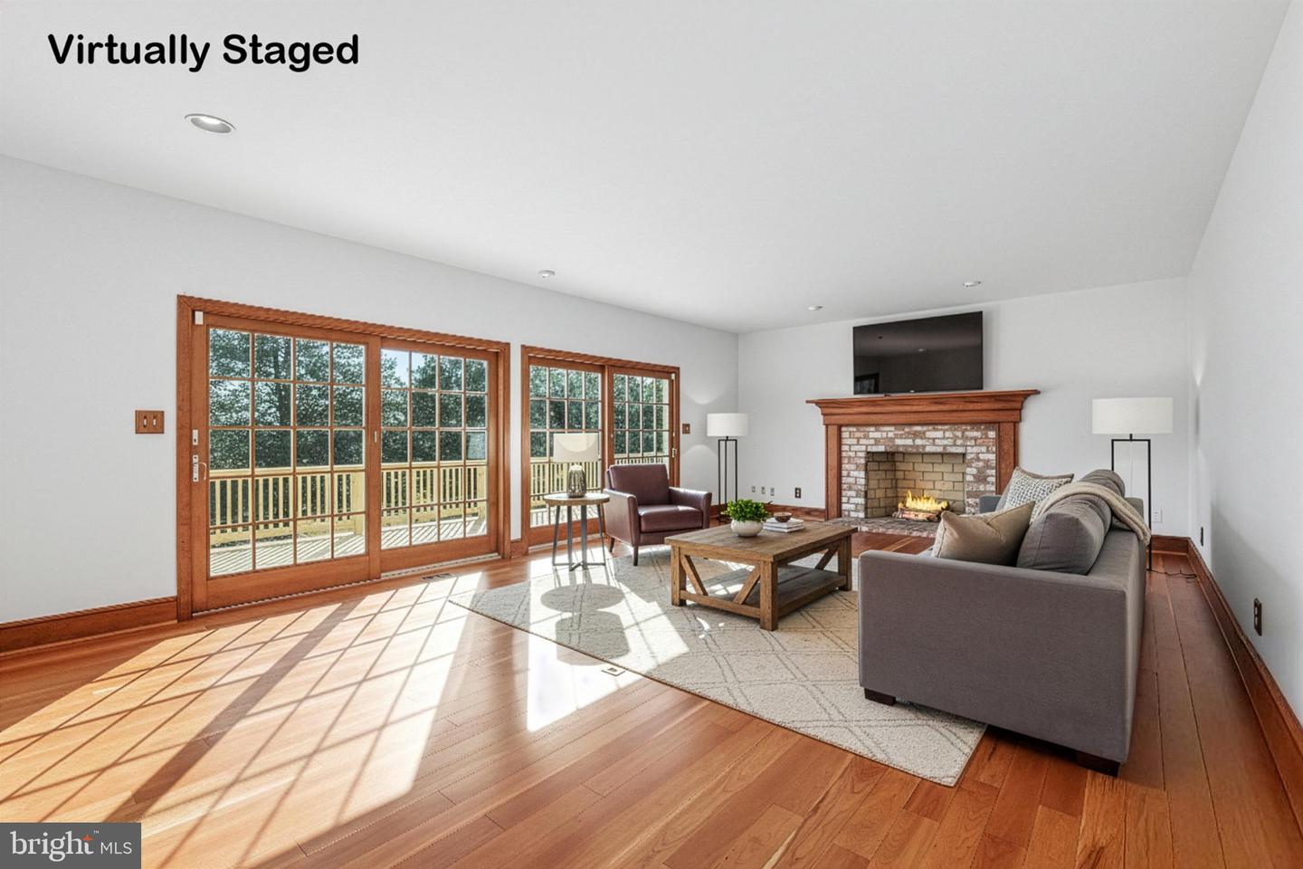 6743 LAKE DR, WARRENTON, Virginia 20187, 4 Bedrooms Bedrooms, 12 Rooms Rooms,3 BathroomsBathrooms,Residential,For sale,6743 LAKE DR,VAFQ2020240 MLS # VAFQ2020240