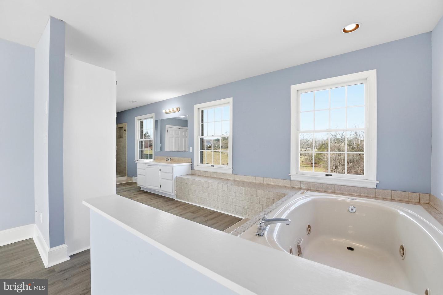 6743 LAKE DR, WARRENTON, Virginia 20187, 4 Bedrooms Bedrooms, 12 Rooms Rooms,3 BathroomsBathrooms,Residential,For sale,6743 LAKE DR,VAFQ2020240 MLS # VAFQ2020240