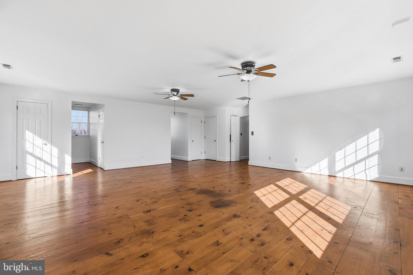 6743 LAKE DR, WARRENTON, Virginia 20187, 4 Bedrooms Bedrooms, 12 Rooms Rooms,3 BathroomsBathrooms,Residential,For sale,6743 LAKE DR,VAFQ2020240 MLS # VAFQ2020240