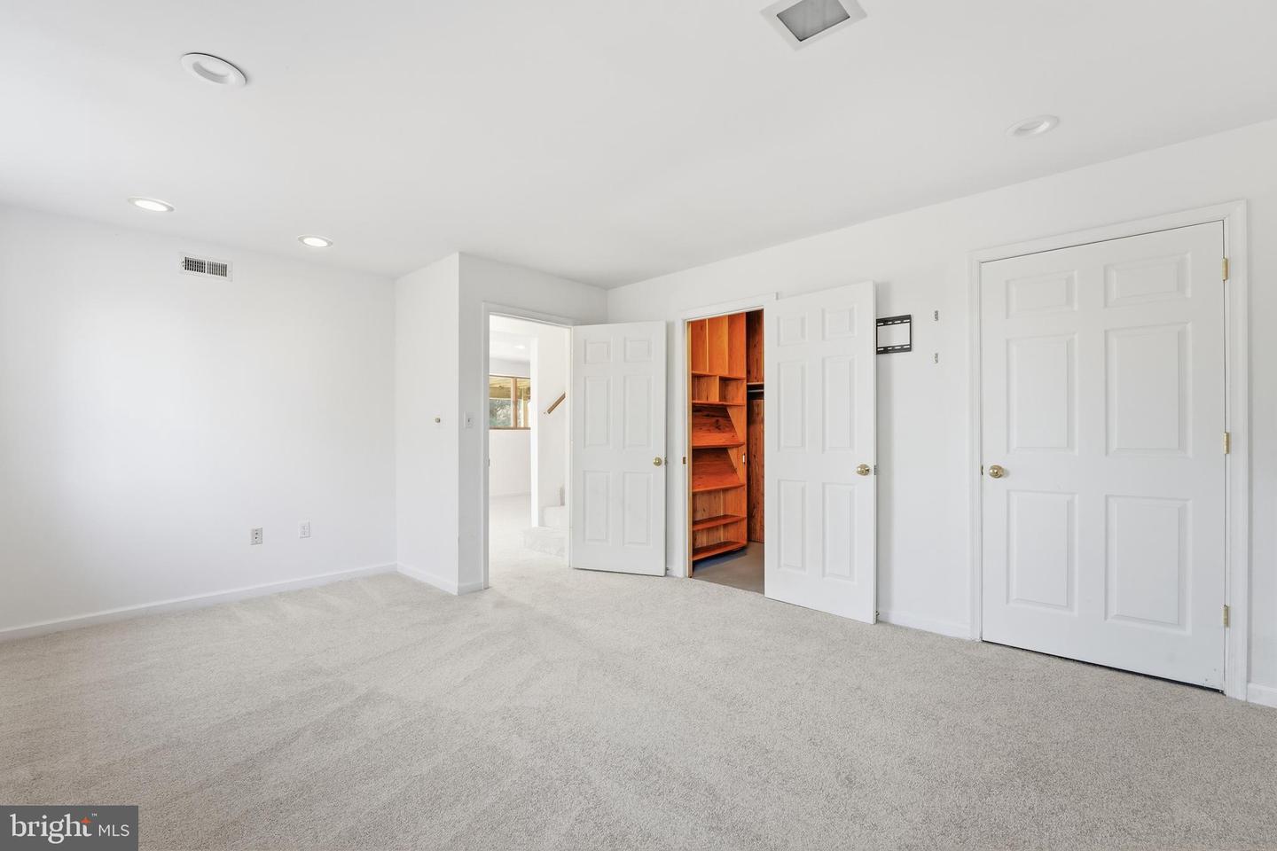 6743 LAKE DR, WARRENTON, Virginia 20187, 4 Bedrooms Bedrooms, 12 Rooms Rooms,3 BathroomsBathrooms,Residential,For sale,6743 LAKE DR,VAFQ2020240 MLS # VAFQ2020240