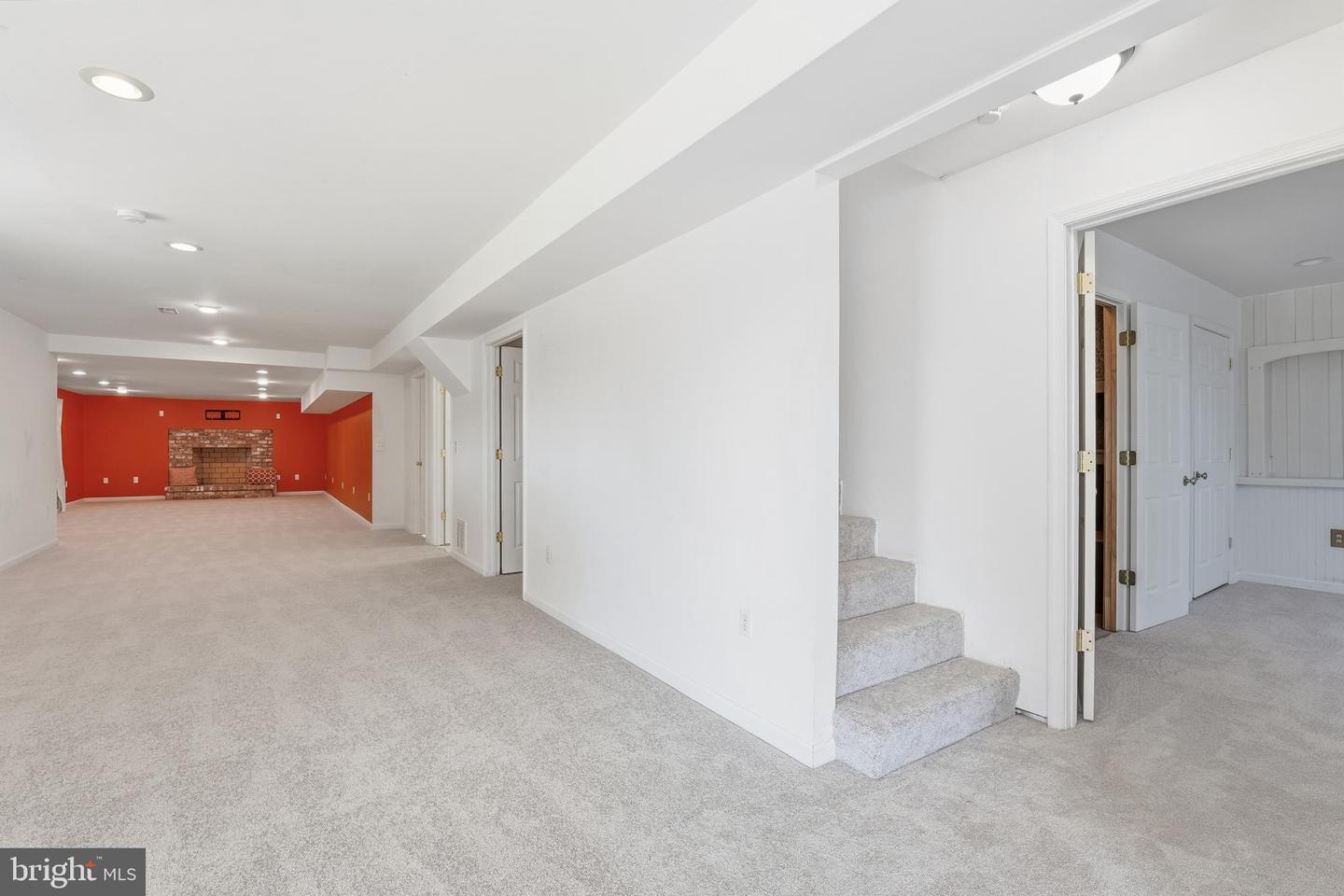 6743 LAKE DR, WARRENTON, Virginia 20187, 4 Bedrooms Bedrooms, 12 Rooms Rooms,3 BathroomsBathrooms,Residential,For sale,6743 LAKE DR,VAFQ2020240 MLS # VAFQ2020240