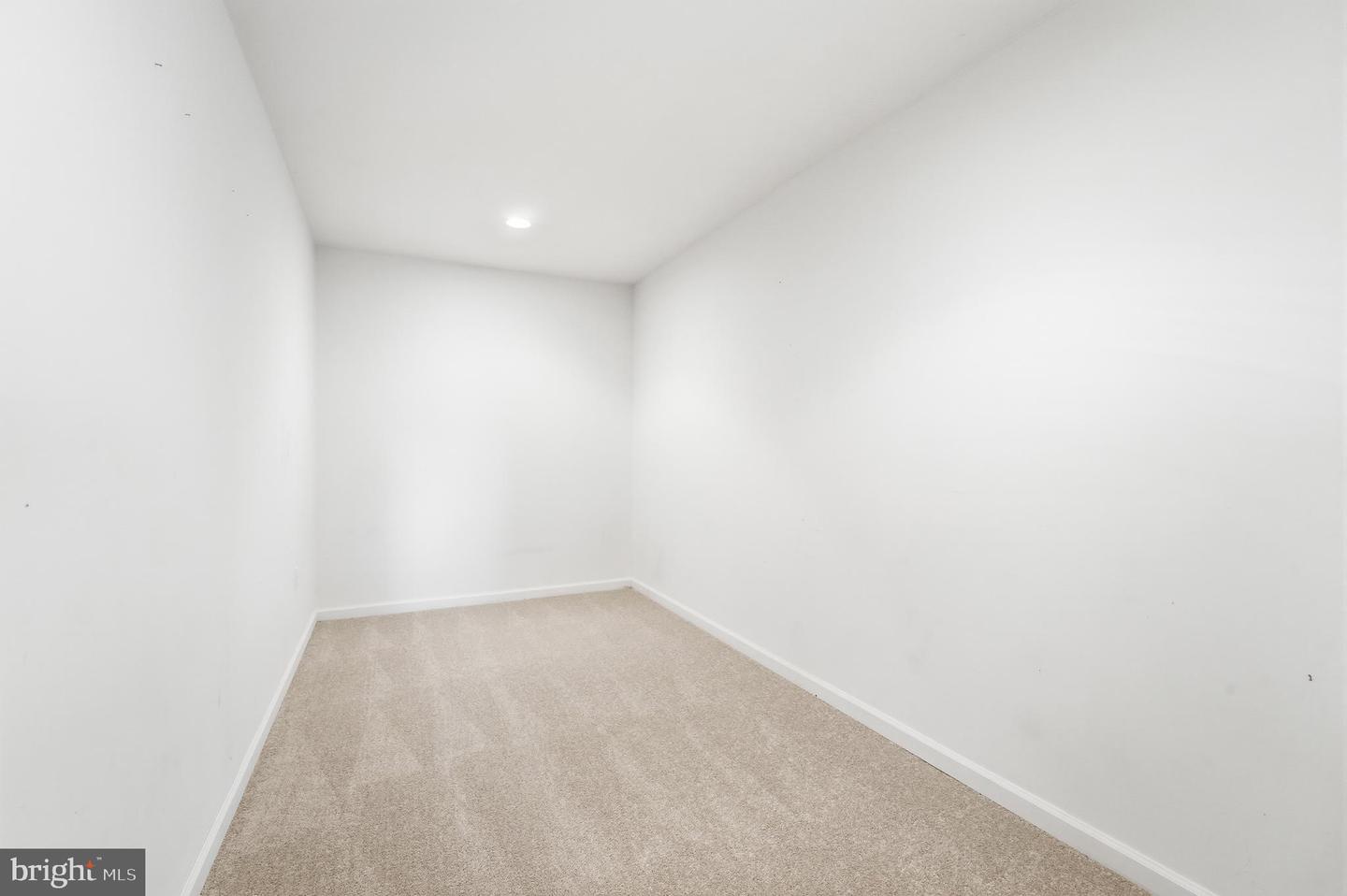 6743 LAKE DR, WARRENTON, Virginia 20187, 4 Bedrooms Bedrooms, 12 Rooms Rooms,3 BathroomsBathrooms,Residential,For sale,6743 LAKE DR,VAFQ2020240 MLS # VAFQ2020240