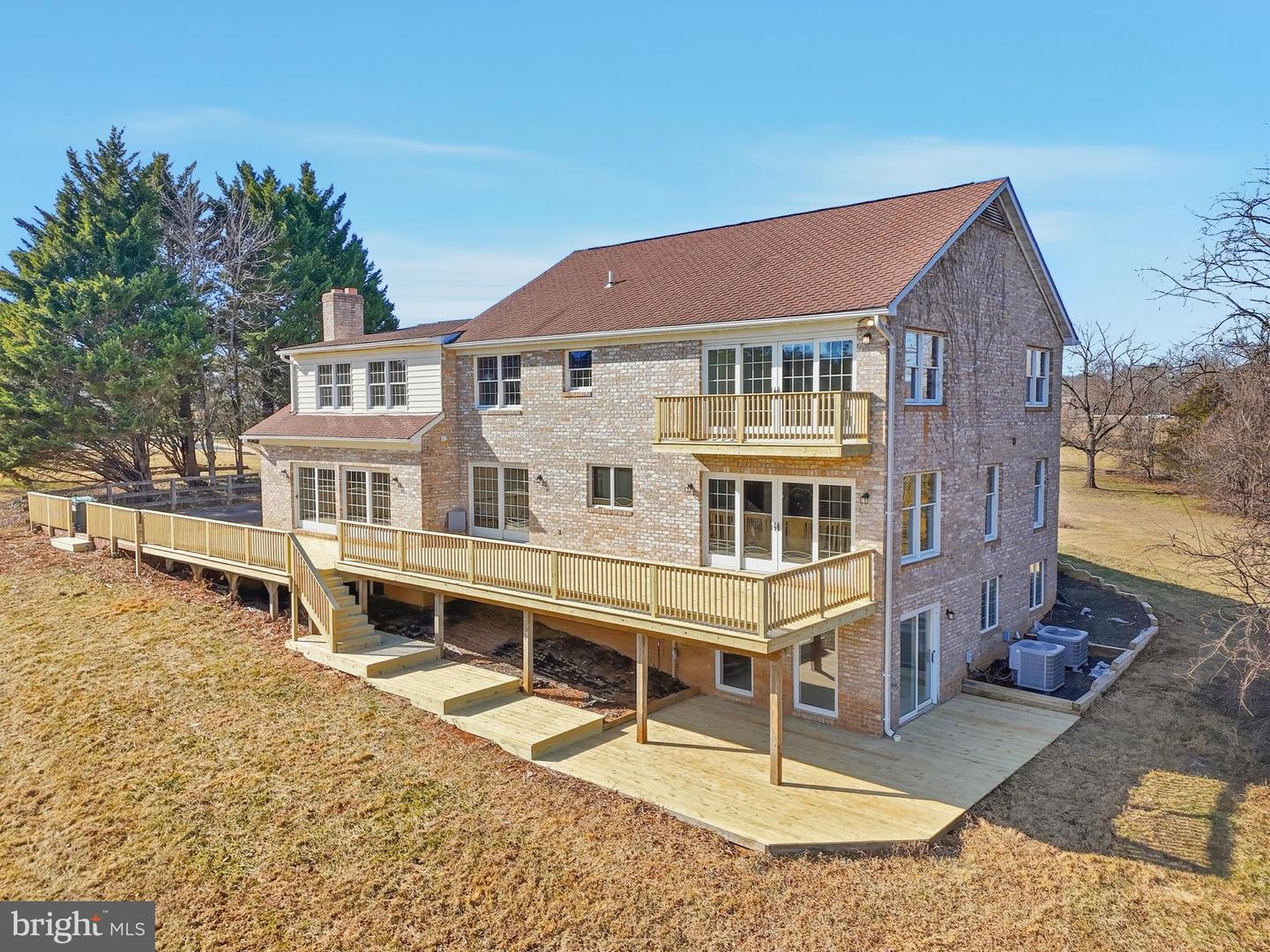 6743 LAKE DR, WARRENTON, Virginia 20187, 4 Bedrooms Bedrooms, 12 Rooms Rooms,3 BathroomsBathrooms,Residential,For sale,6743 LAKE DR,VAFQ2020240 MLS # VAFQ2020240