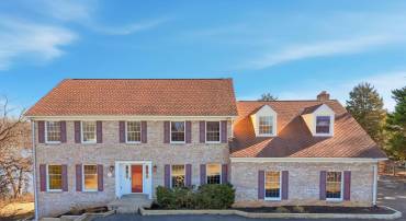 6743 LAKE DR, WARRENTON, Virginia 20187, 4 Bedrooms Bedrooms, 12 Rooms Rooms,3 BathroomsBathrooms,Residential,For sale,6743 LAKE DR,VAFQ2020240 MLS # VAFQ2020240