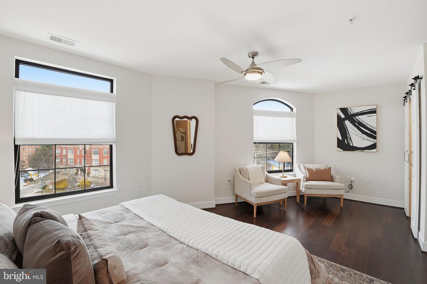 2702 LANGSTON BLVD #4B, ARLINGTON, Virginia 22201, 2 Bedrooms Bedrooms, ,2 BathroomsBathrooms,Residential,For sale,2702 LANGSTON BLVD #4B,VAAR2068026 MLS # VAAR2068026