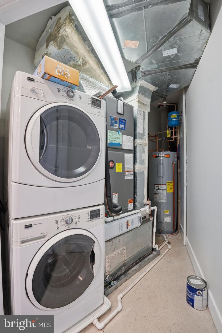 2702 LANGSTON BLVD #4B, ARLINGTON, Virginia 22201, 2 Bedrooms Bedrooms, ,2 BathroomsBathrooms,Residential,For sale,2702 LANGSTON BLVD #4B,VAAR2068026 MLS # VAAR2068026