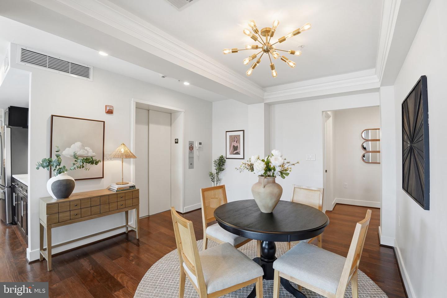 2702 LANGSTON BLVD #4B, ARLINGTON, Virginia 22201, 2 Bedrooms Bedrooms, ,2 BathroomsBathrooms,Residential,For sale,2702 LANGSTON BLVD #4B,VAAR2068026 MLS # VAAR2068026