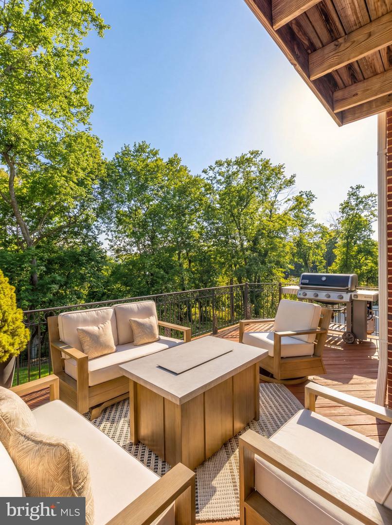 18544 PERDIDO BAY TER, LEESBURG, Virginia 20176, 3 Bedrooms Bedrooms, ,3 BathroomsBathrooms,Residential,For sale,18544 PERDIDO BAY TER,VALO2114534 MLS # VALO2114534