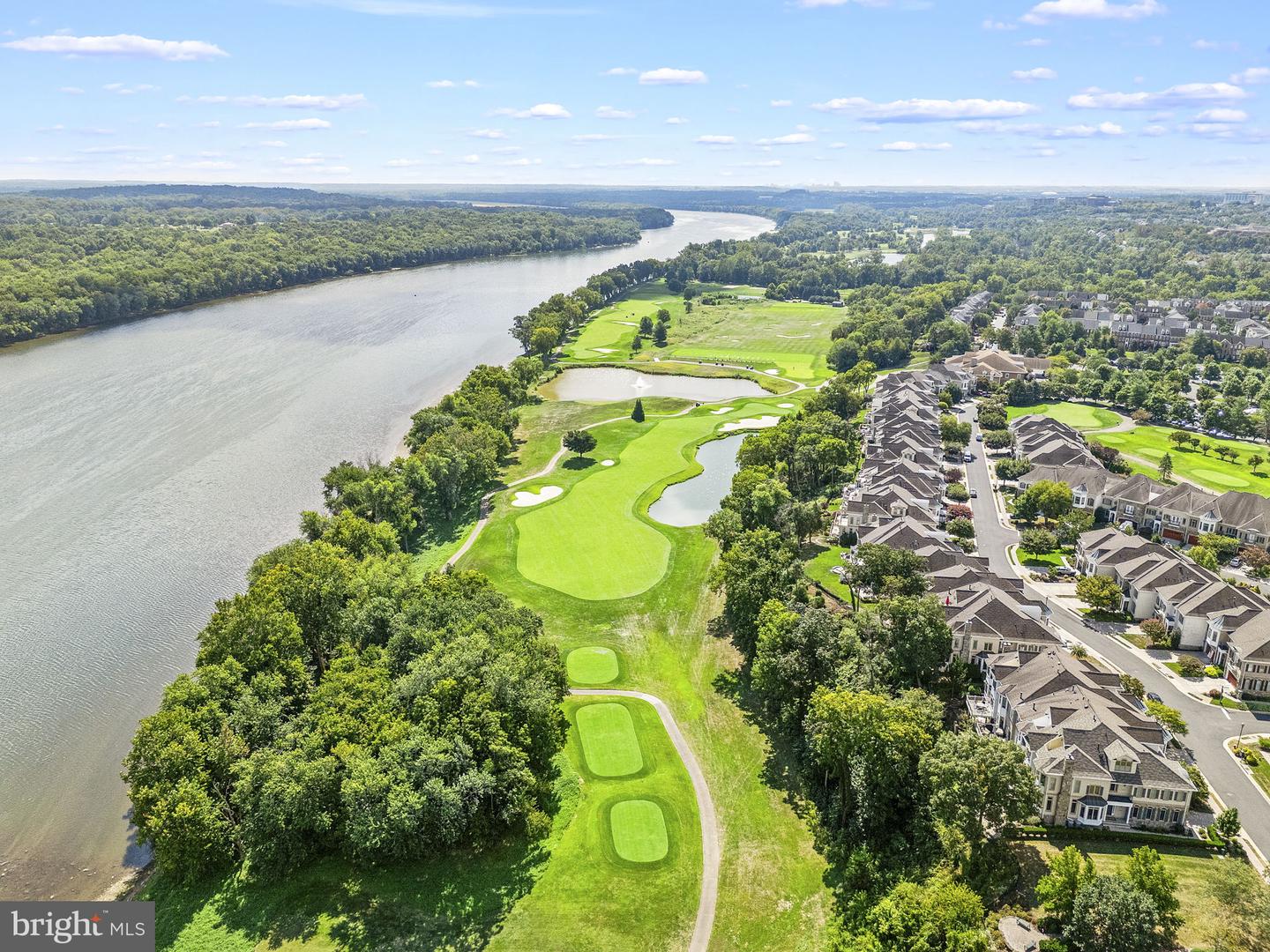 18544 PERDIDO BAY TER, LEESBURG, Virginia 20176, 3 Bedrooms Bedrooms, ,3 BathroomsBathrooms,Residential,For sale,18544 PERDIDO BAY TER,VALO2114534 MLS # VALO2114534