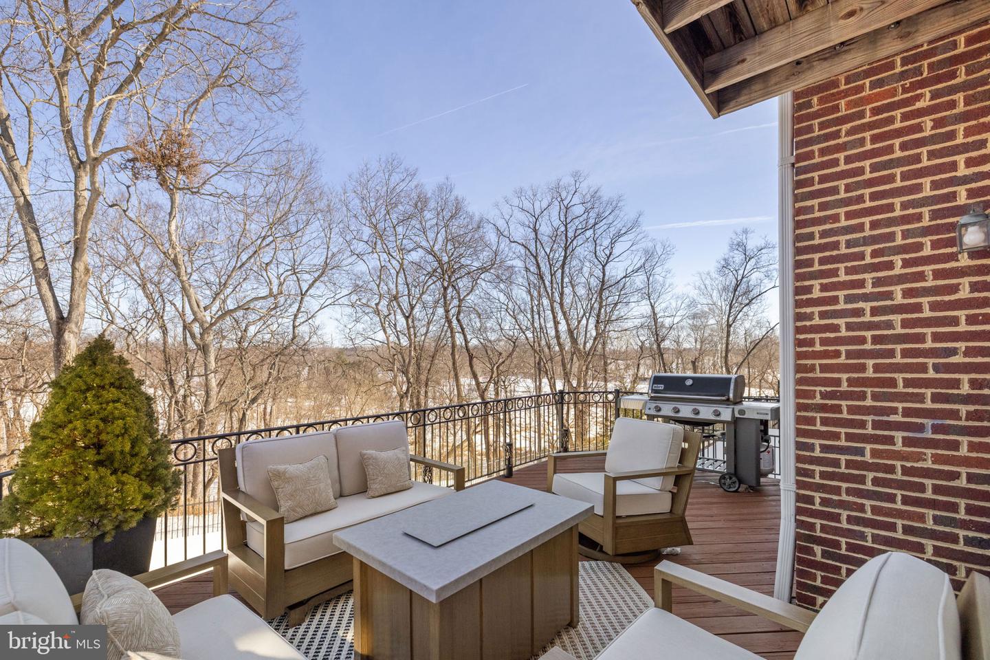 18544 PERDIDO BAY TER, LEESBURG, Virginia 20176, 3 Bedrooms Bedrooms, ,3 BathroomsBathrooms,Residential,For sale,18544 PERDIDO BAY TER,VALO2114534 MLS # VALO2114534