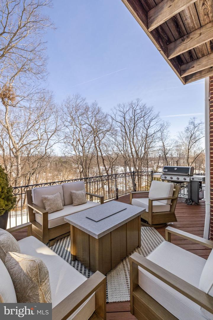 18544 PERDIDO BAY TER, LEESBURG, Virginia 20176, 3 Bedrooms Bedrooms, ,3 BathroomsBathrooms,Residential,For sale,18544 PERDIDO BAY TER,VALO2114534 MLS # VALO2114534