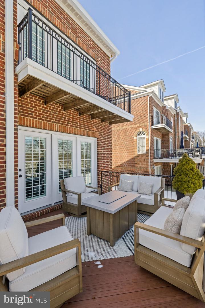 18544 PERDIDO BAY TER, LEESBURG, Virginia 20176, 3 Bedrooms Bedrooms, ,3 BathroomsBathrooms,Residential,For sale,18544 PERDIDO BAY TER,VALO2114534 MLS # VALO2114534