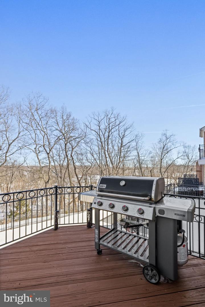 18544 PERDIDO BAY TER, LEESBURG, Virginia 20176, 3 Bedrooms Bedrooms, ,3 BathroomsBathrooms,Residential,For sale,18544 PERDIDO BAY TER,VALO2114534 MLS # VALO2114534