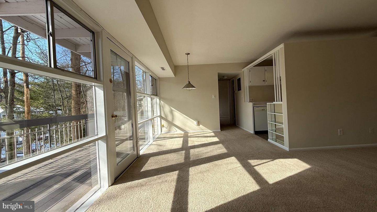 7717 DONNYBROOK CT #103, ANNANDALE, Virginia 22003, 2 Bedrooms Bedrooms, 6 Rooms Rooms,1 BathroomBathrooms,Residential,For sale,7717 DONNYBROOK CT #103,VAFX2287394 MLS # VAFX2287394