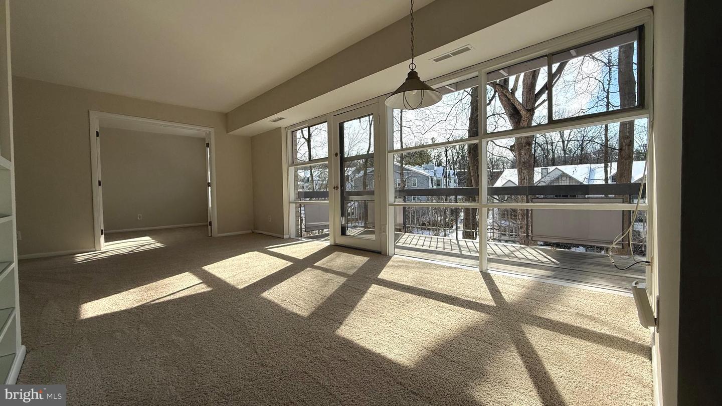 7717 DONNYBROOK CT #103, ANNANDALE, Virginia 22003, 2 Bedrooms Bedrooms, 6 Rooms Rooms,1 BathroomBathrooms,Residential,For sale,7717 DONNYBROOK CT #103,VAFX2287394 MLS # VAFX2287394