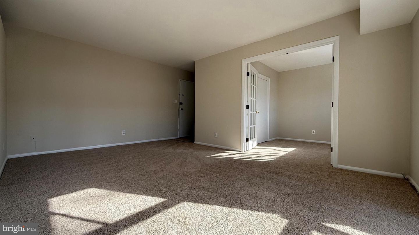 7717 DONNYBROOK CT #103, ANNANDALE, Virginia 22003, 2 Bedrooms Bedrooms, 6 Rooms Rooms,1 BathroomBathrooms,Residential,For sale,7717 DONNYBROOK CT #103,VAFX2287394 MLS # VAFX2287394