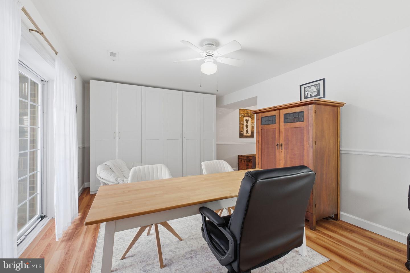 5206 LEEWARD LN, ALEXANDRIA, Virginia 22315, 3 Bedrooms Bedrooms, ,3 BathroomsBathrooms,Residential,For sale,5206 LEEWARD LN,VAFX2287494 MLS # VAFX2287494