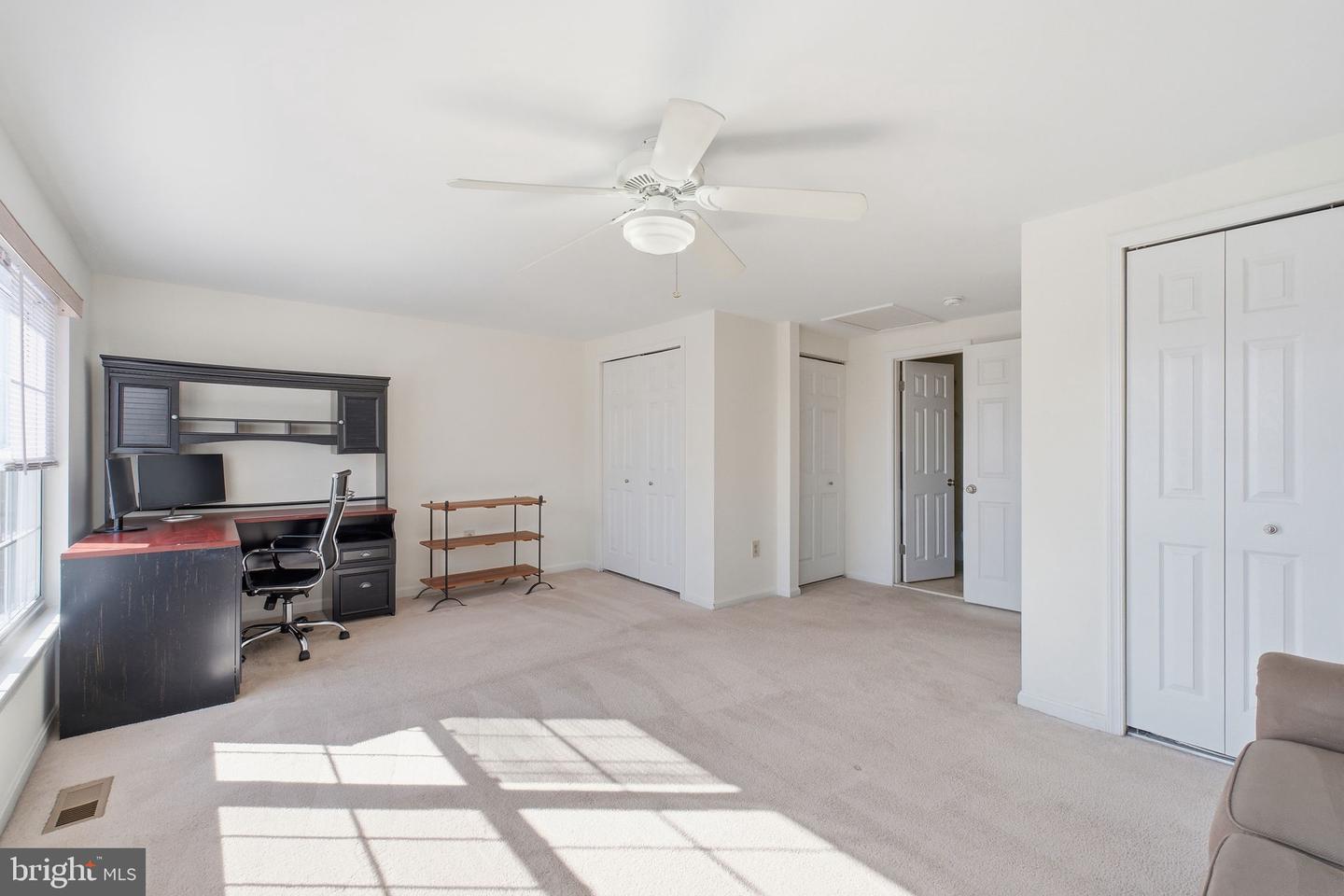 5206 LEEWARD LN, ALEXANDRIA, Virginia 22315, 3 Bedrooms Bedrooms, ,3 BathroomsBathrooms,Residential,For sale,5206 LEEWARD LN,VAFX2287494 MLS # VAFX2287494