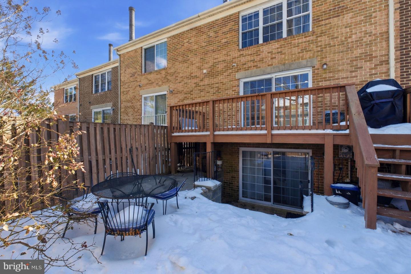 5206 LEEWARD LN, ALEXANDRIA, Virginia 22315, 3 Bedrooms Bedrooms, ,3 BathroomsBathrooms,Residential,For sale,5206 LEEWARD LN,VAFX2287494 MLS # VAFX2287494