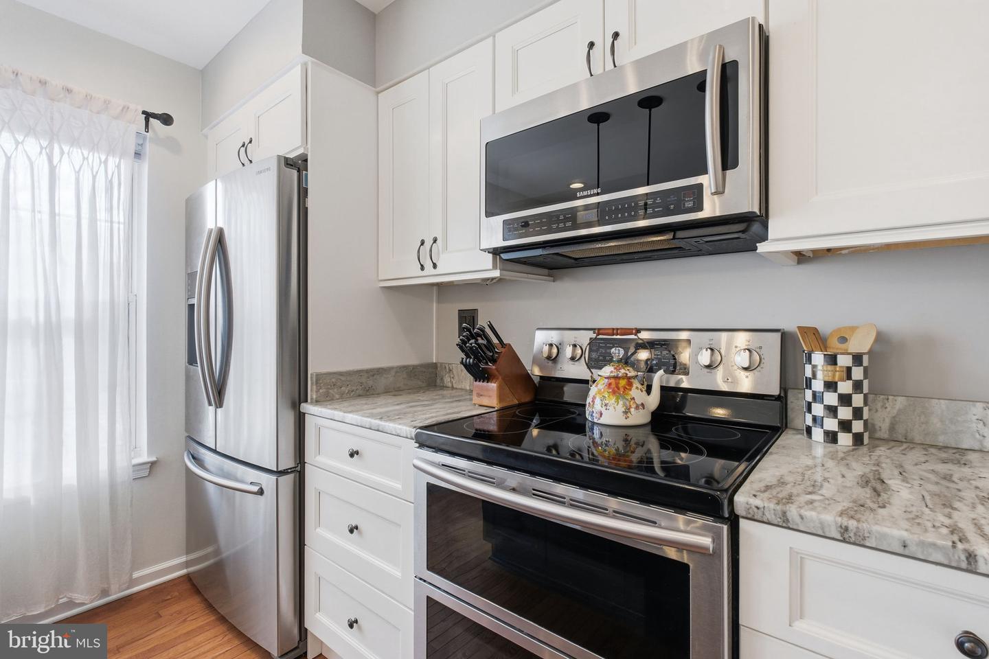 5206 LEEWARD LN, ALEXANDRIA, Virginia 22315, 3 Bedrooms Bedrooms, ,3 BathroomsBathrooms,Residential,For sale,5206 LEEWARD LN,VAFX2287494 MLS # VAFX2287494