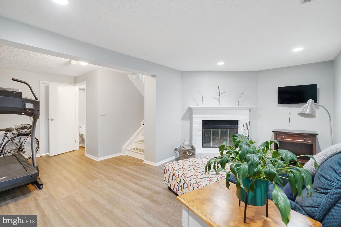 7724 CAMP ALGER AVE, FALLS CHURCH, Virginia 22042, 3 Bedrooms Bedrooms, ,2 BathroomsBathrooms,Residential,For sale,7724 CAMP ALGER AVE,VAFX2287504 MLS # VAFX2287504