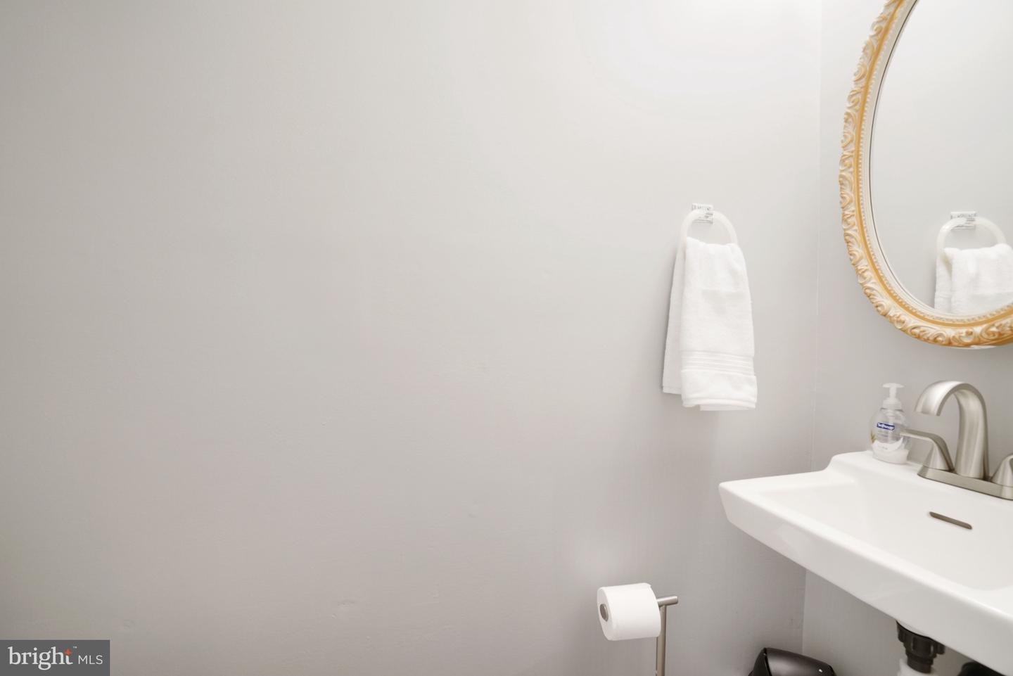 7724 CAMP ALGER AVE, FALLS CHURCH, Virginia 22042, 3 Bedrooms Bedrooms, ,2 BathroomsBathrooms,Residential,For sale,7724 CAMP ALGER AVE,VAFX2287504 MLS # VAFX2287504