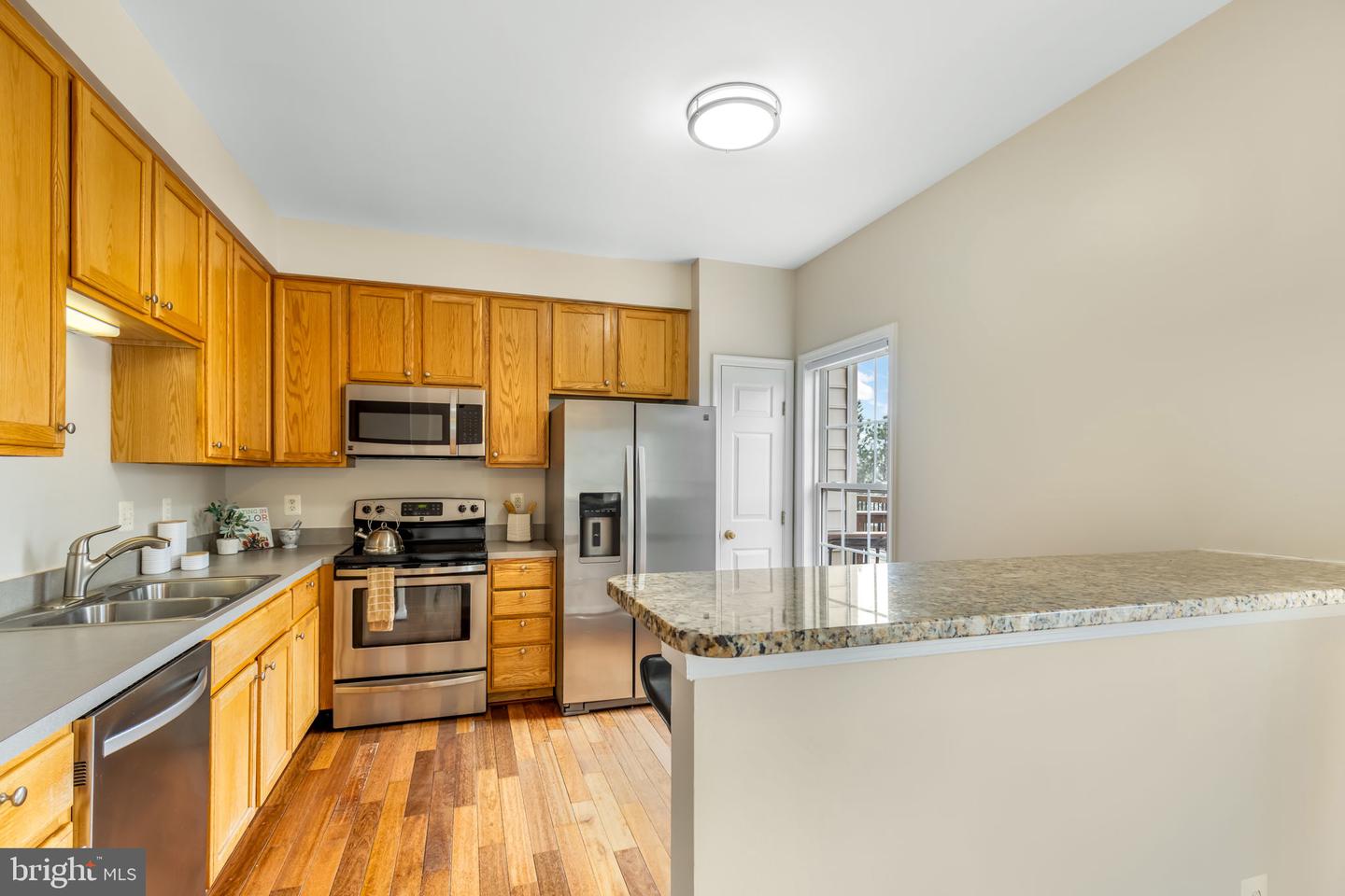 19167 KEPHARTS MILL TER, LEESBURG, Virginia 20176, 3 Bedrooms Bedrooms, 7 Rooms Rooms,2 BathroomsBathrooms,Residential,For sale,19167 KEPHARTS MILL TER,VALO2114638 MLS # VALO2114638