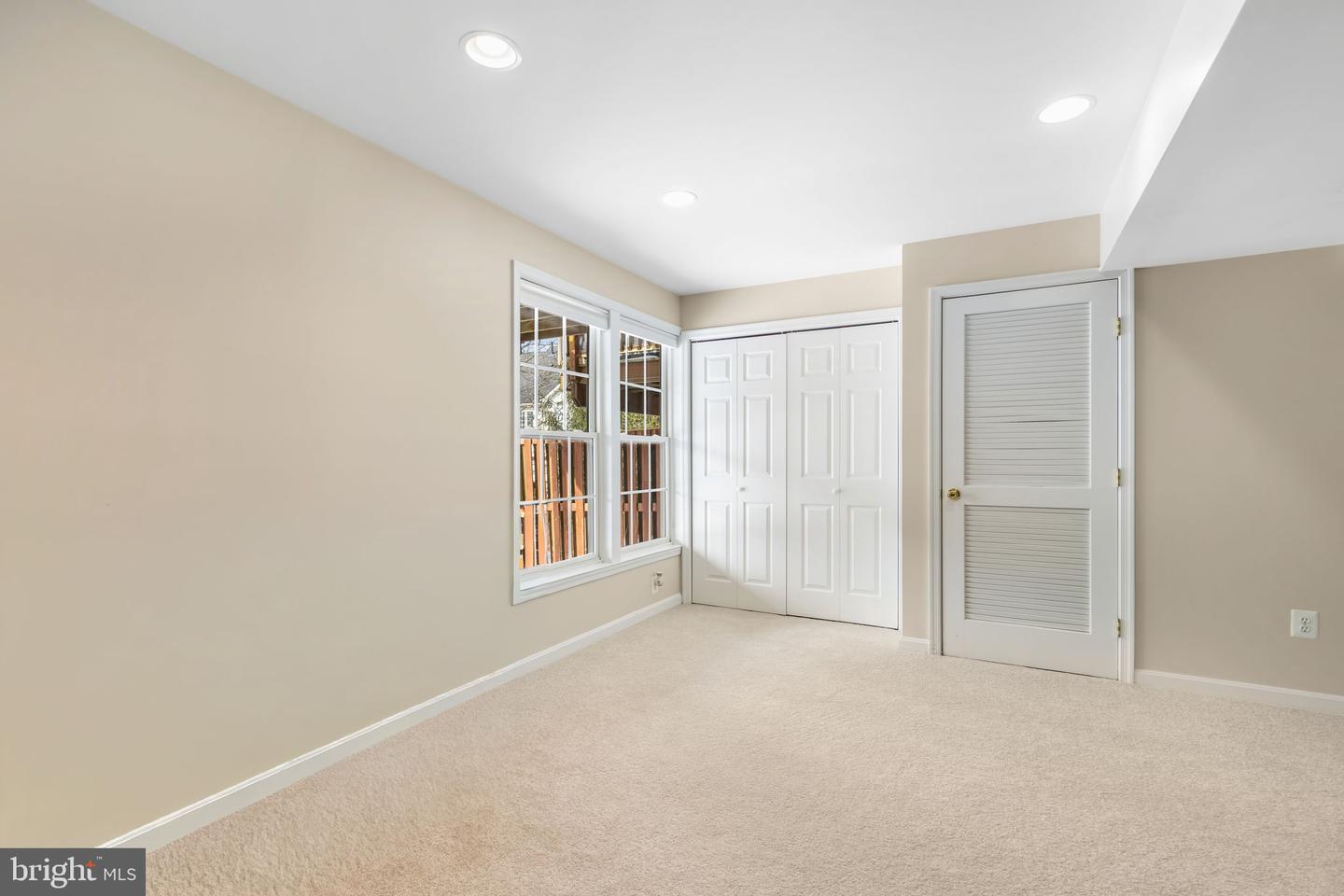 19167 KEPHARTS MILL TER, LEESBURG, Virginia 20176, 3 Bedrooms Bedrooms, 7 Rooms Rooms,2 BathroomsBathrooms,Residential,For sale,19167 KEPHARTS MILL TER,VALO2114638 MLS # VALO2114638