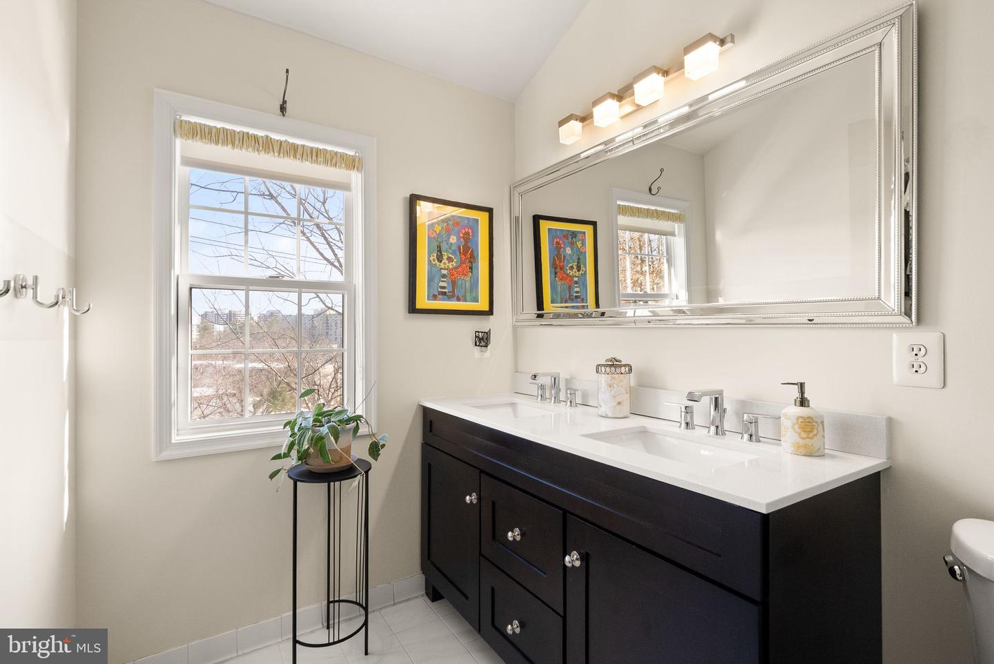 426 STANTON PL, ALEXANDRIA, Virginia 22304, 3 Bedrooms Bedrooms, ,2 BathroomsBathrooms,Residential,For sale,426 STANTON PL,VAAX2053524 MLS # VAAX2053524