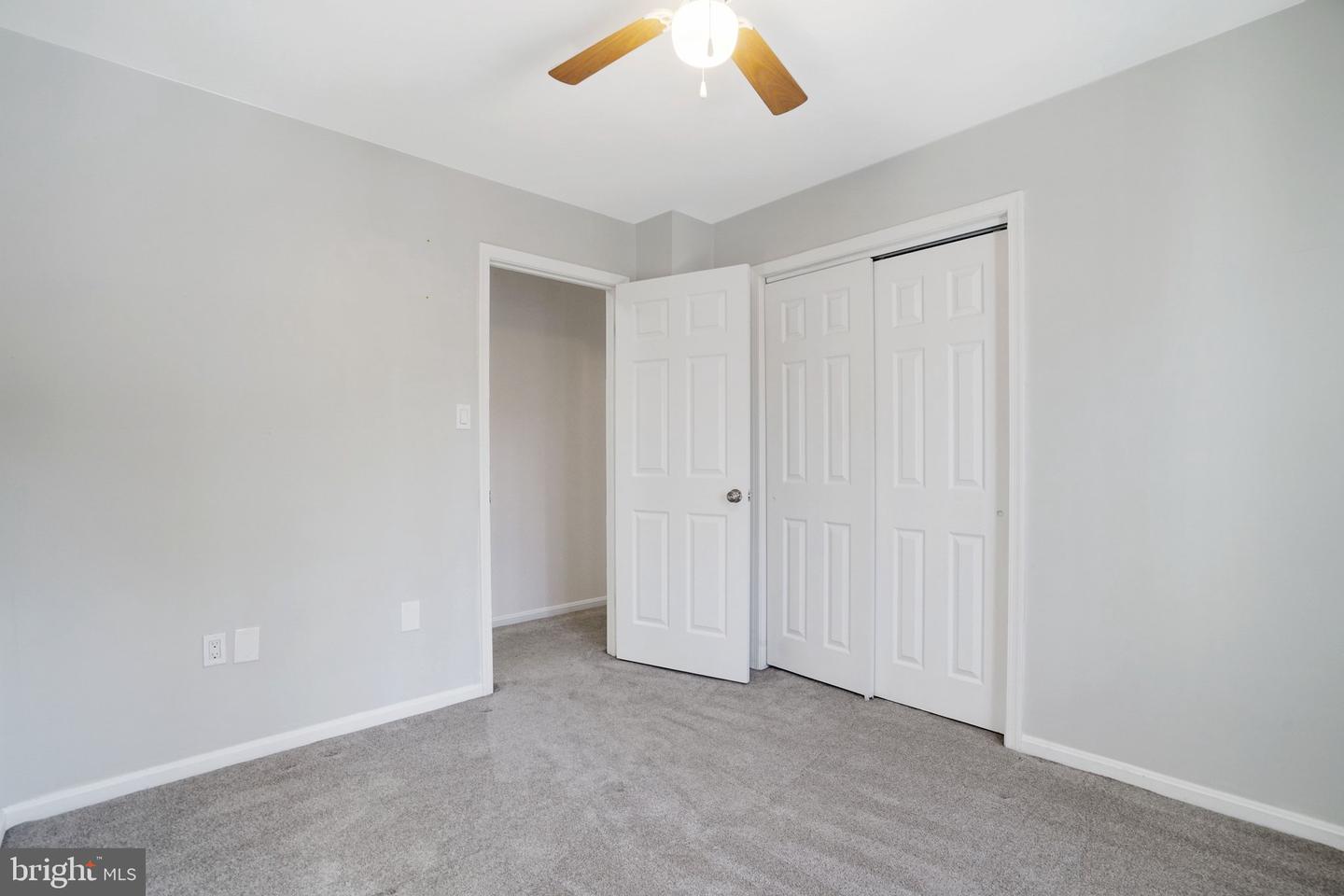 5918 ROBERTS COMMON CT, BURKE, Virginia 22015, 3 Bedrooms Bedrooms, ,3 BathroomsBathrooms,Residential,For sale,5918 ROBERTS COMMON CT,VAFX2287550 MLS # VAFX2287550