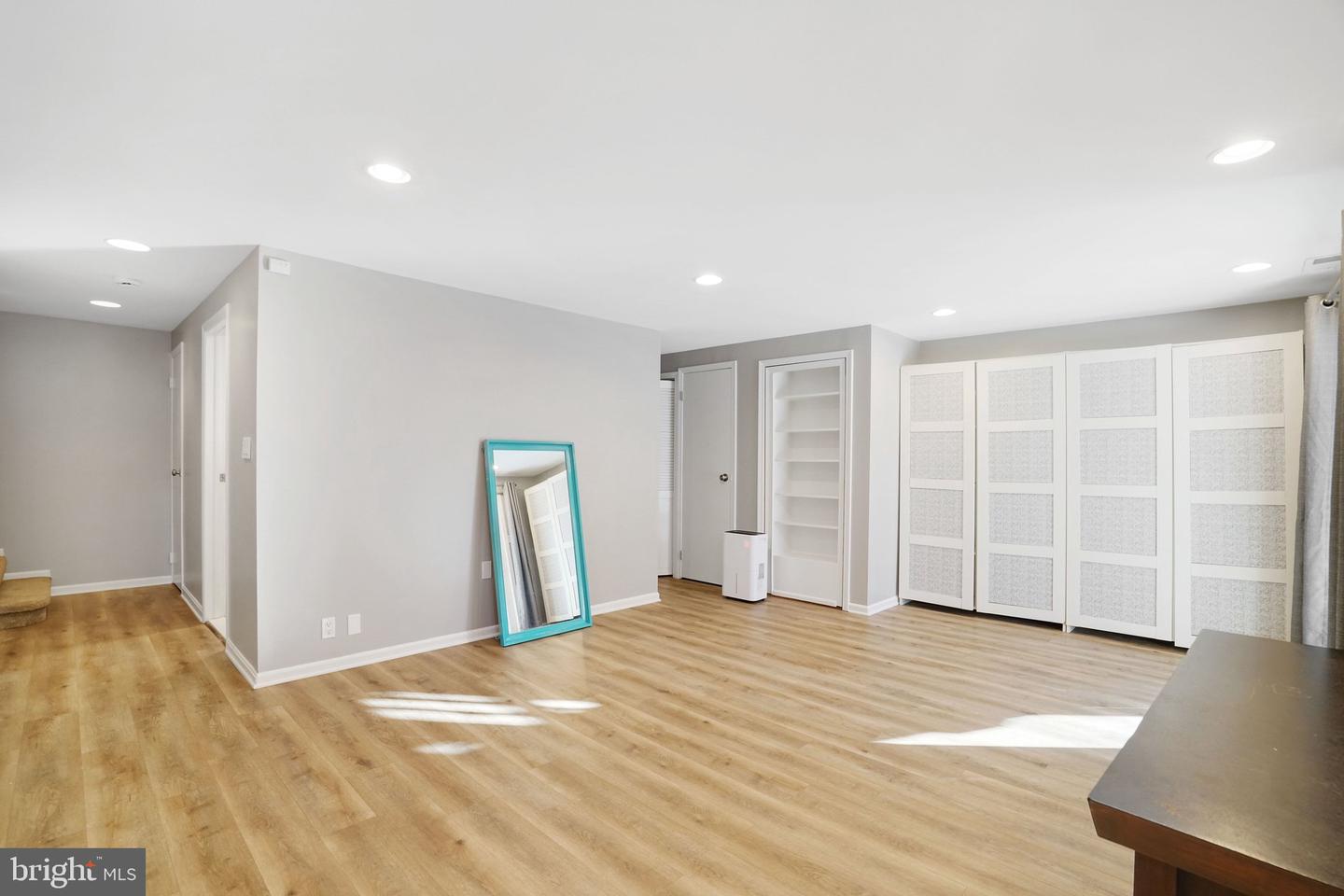 5918 ROBERTS COMMON CT, BURKE, Virginia 22015, 3 Bedrooms Bedrooms, ,3 BathroomsBathrooms,Residential,For sale,5918 ROBERTS COMMON CT,VAFX2287550 MLS # VAFX2287550